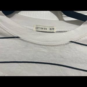 Cotton on xs crop long sleeve